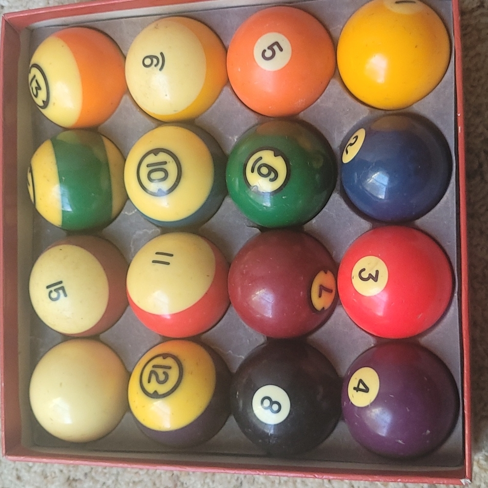 Pocket pool balls - Picture 3 of 3